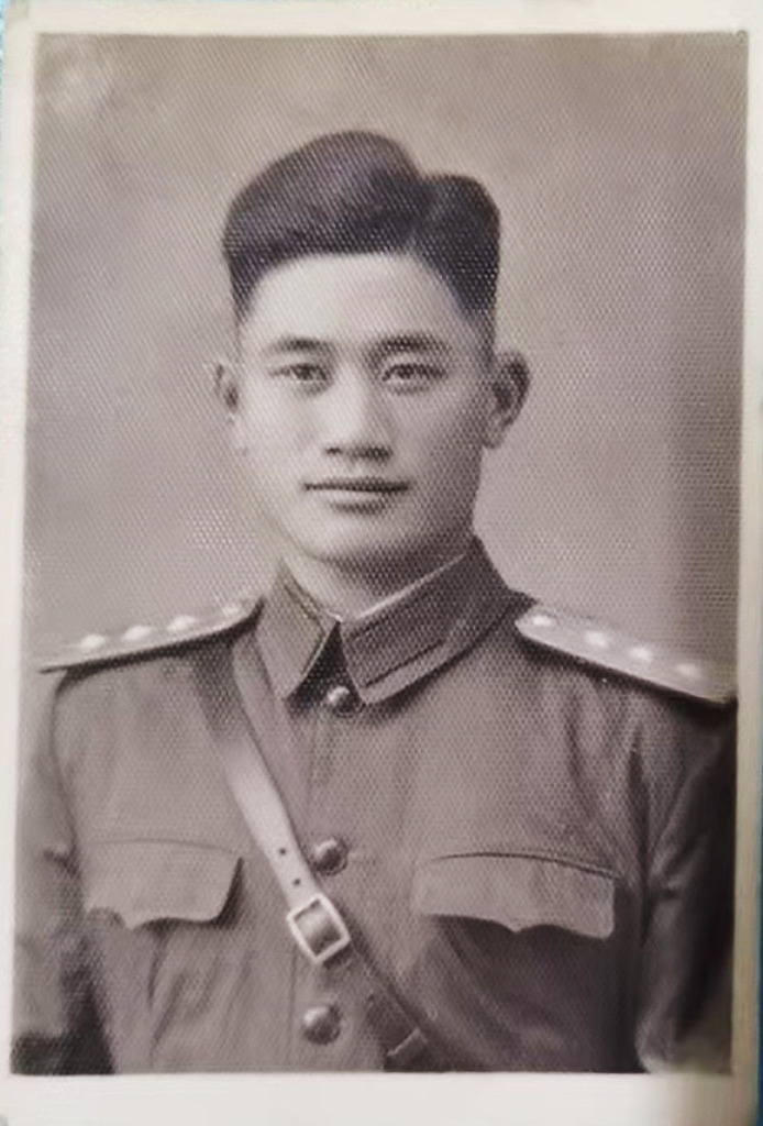 年轻时照片.jpg